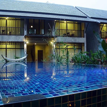 Nawa Sheeva Hotel Csiangmaj Kültér fotó